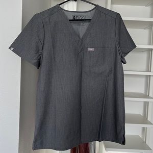 Figs Catarina Graphite gray one-pocket Scrub Top small